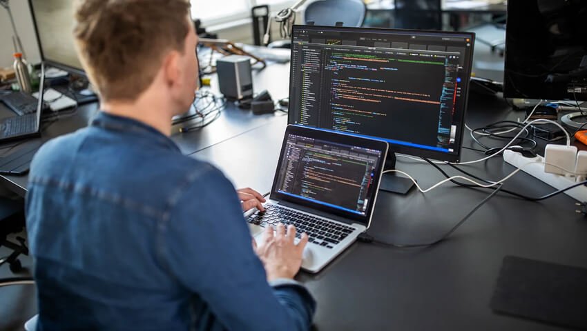 Google Ads mi, Meta Reklamları mı? Hangisi Sizin İçin Doğru?